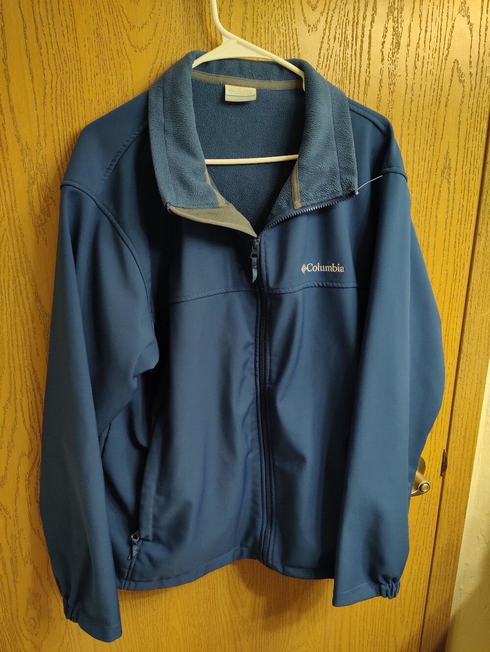 Columbia Men’s Blue Softshell Jacket
